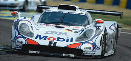 Porsche GT1 driving at Le mans in 1998 with large Mobil branding